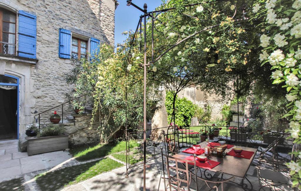 Chambres D'Hotes Le Relais Des Marmottes En Luberon Lagnes Luaran gambar