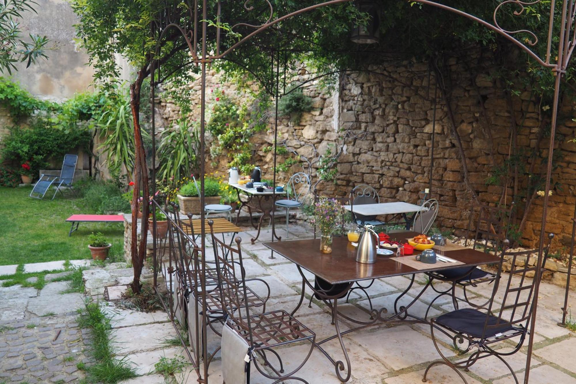 Chambres D'Hotes Le Relais Des Marmottes En Luberon Lagnes Luaran gambar